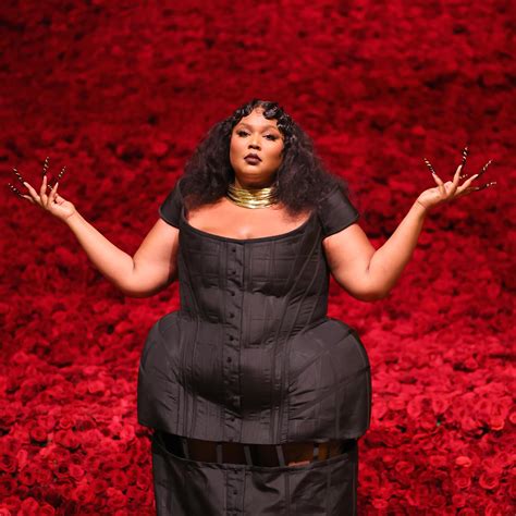 reddit lizzo